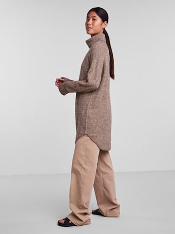 Pieces Pullover in Hellbraun