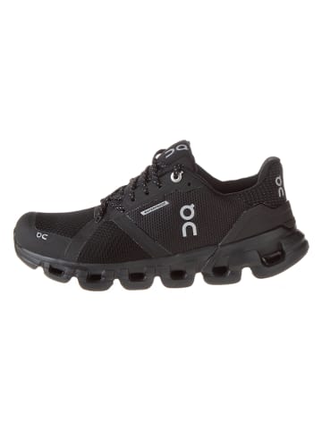 ON RUNNING Trailrunningschuhe "Cloudflyer Waterproof" in Schwarz
