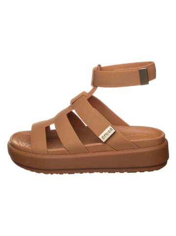 Crocs Sandały "Brooklyn Luxe" w kolorze jasnobrązowym