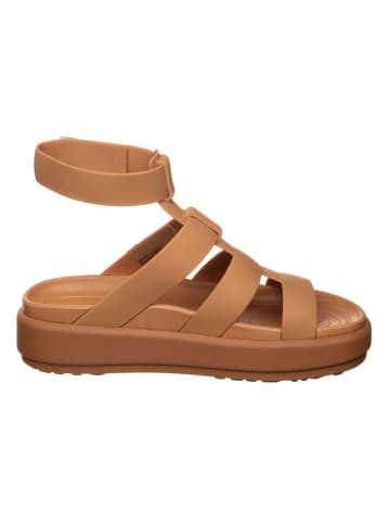 Crocs Sandały "Brooklyn Luxe" w kolorze jasnobrązowym