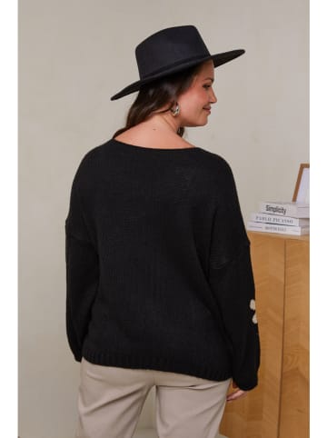 Curvy Lady Pullover in Schwarz