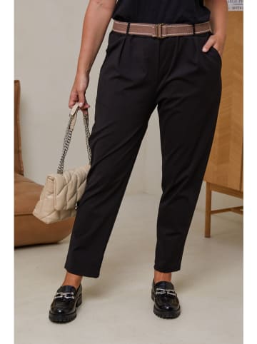 Curvy Lady Hose in Schwarz
