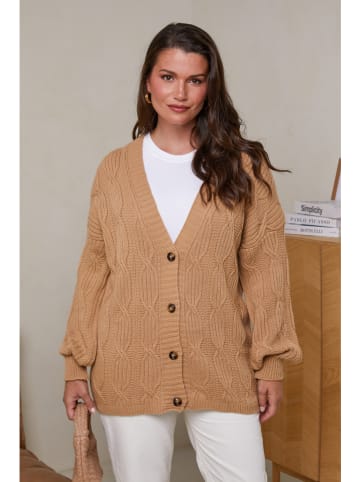 Curvy Lady Cardigan in Hellbraun