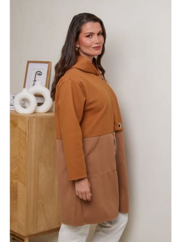 Curvy Lady Tussenmantel bruin