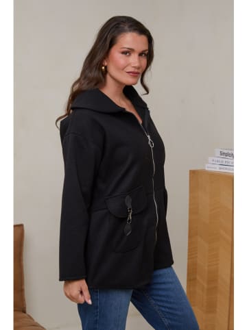 Curvy Lady Übergangsjacke in Schwarz