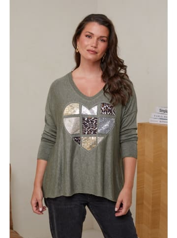 Curvy Lady Pullover in Khaki