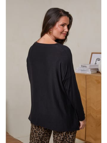 Curvy Lady Pullover in Schwarz