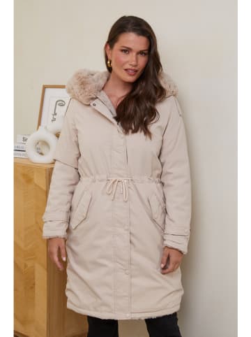 Curvy Lady Parka w kolorze beżowym