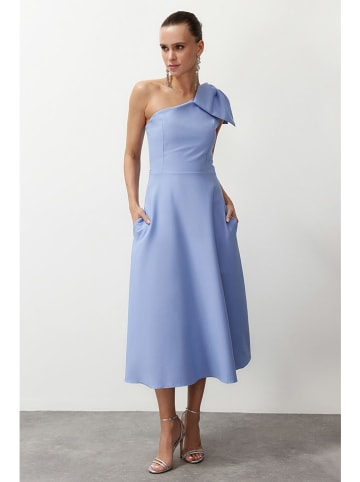 trendyol Kleid in Hellblau