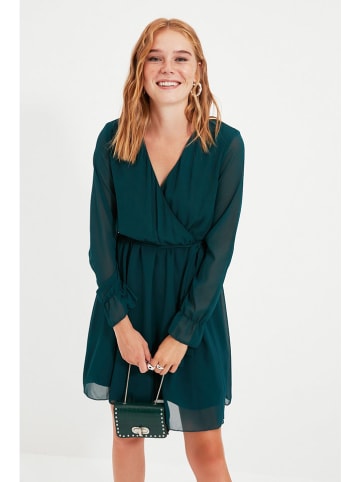 trendyol Kleid in Petrol