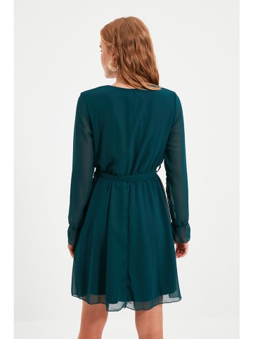 trendyol Kleid in Petrol