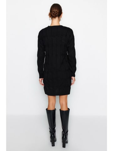 trendyol Strickkleid in Schwarz