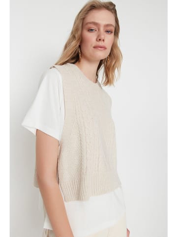 trendyol Pullunder in Creme