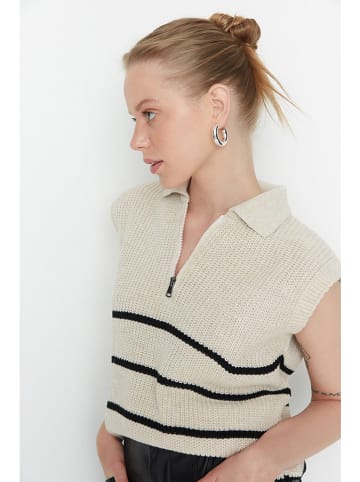 trendyol Pullunder in Beige