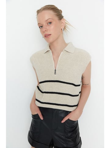 trendyol Pullunder in Beige