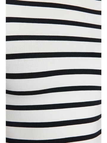 trendyol Longsleeve in Schwarz/ Weiß