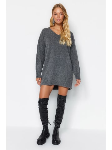 trendyol Strickkleid in Grau
