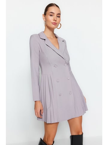 trendyol Kleid in Lila
