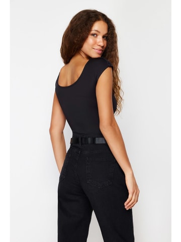 trendyol Body in Schwarz