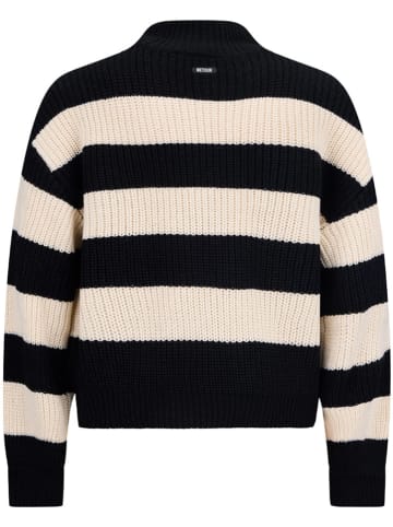 Retour Pullover in Creme/ Schwarz