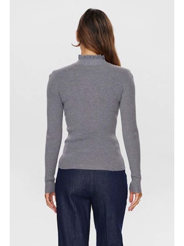 NÜMPH Pullover in Grau