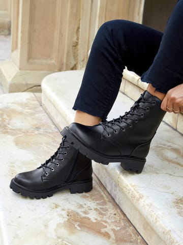 Bellucci Boots in Schwarz
