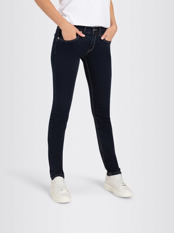 MAC Dżinsy "Slim" - Slim fit - w kolorze granatowym
