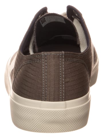 Veja Sneakers "Wata II Low" in Khaki/ Creme