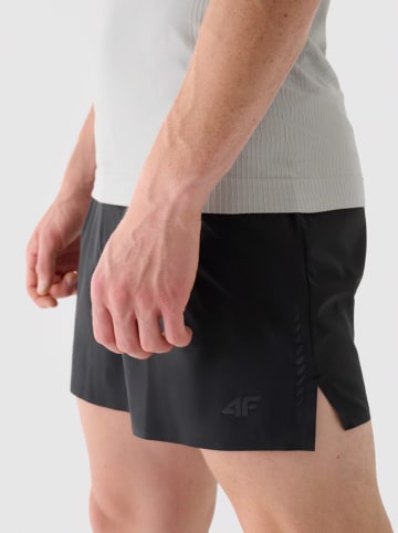 4F Trainingsshort zwart