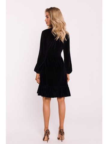 made of emotion Samtkleid in Schwarz