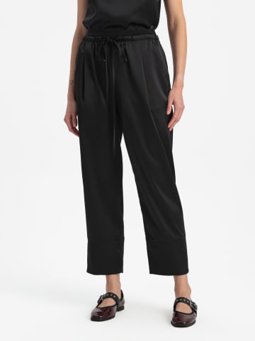 BGN Hose in Schwarz