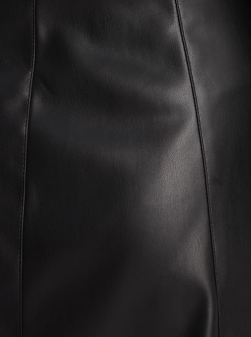 BGN Rock in Schwarz