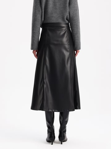 BGN Rock in Schwarz