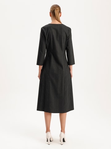 BGN Kleid in Anthrazit