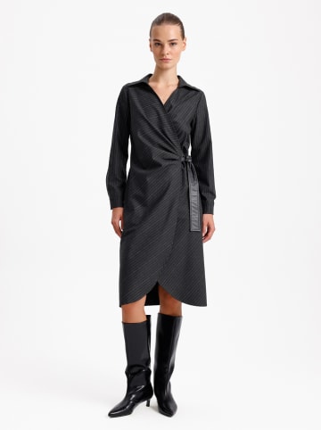 BGN Kleid in Anthrazit