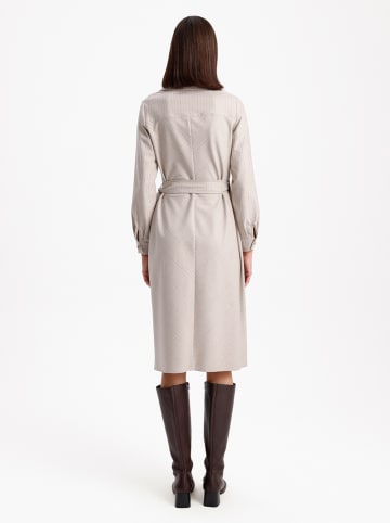BGN Kleid in Hellgrau