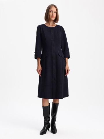 BGN Kleid in Schwarz/ Lila