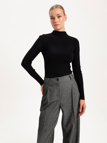 BGN Pullover in Schwarz