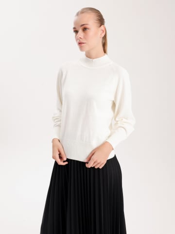 BGN Pullover in Creme