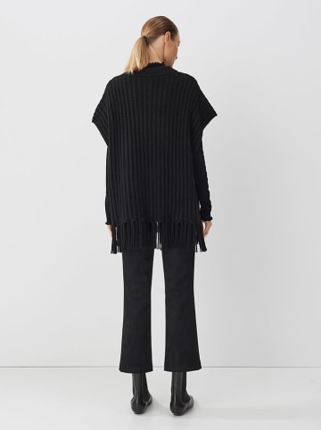 Someday Poncho in Schwarz