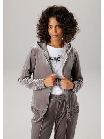 Aniston Sweatjacke in Silber