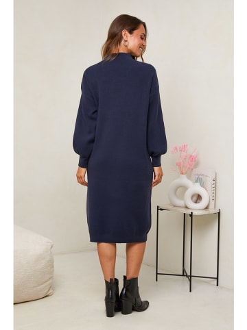 Soft Cashmere Sukienka dzianinowa w kolorze granatowym