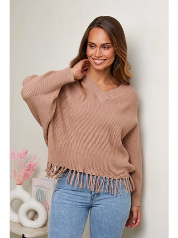 Soft Cashmere Pullover in Camel