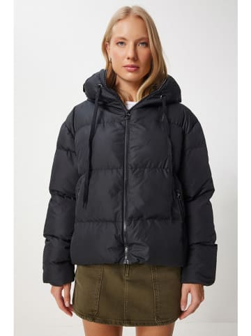 Happiness Istanbul Steppjacke in Schwarz