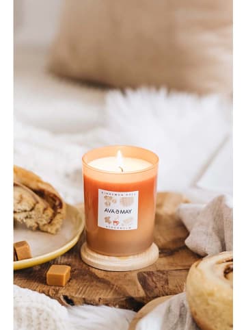 AVA & MAY Świeca zapachowa "Cinnamon Roll" - 180 g