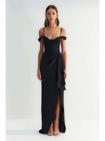 trendyol Kleid in Schwarz