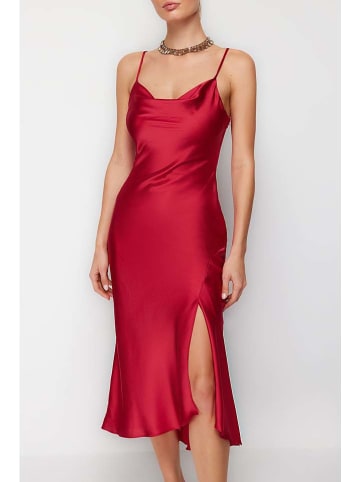 trendyol Kleid in Rot