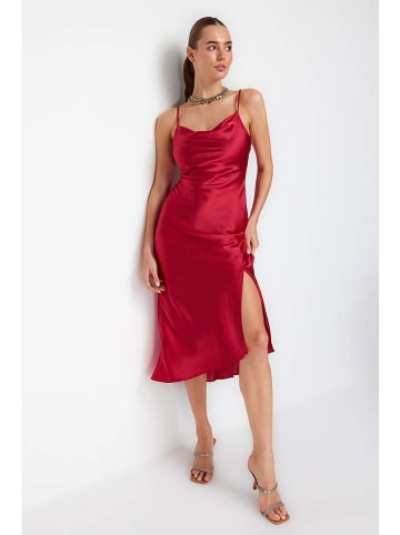 trendyol Kleid in Rot