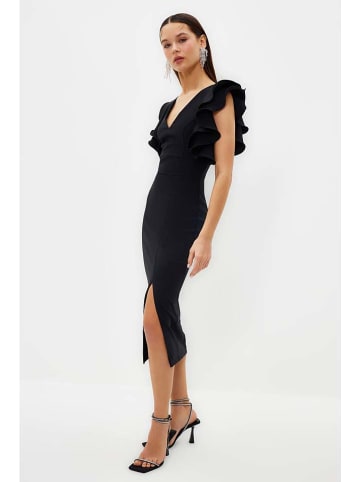 trendyol Kleid in Schwarz