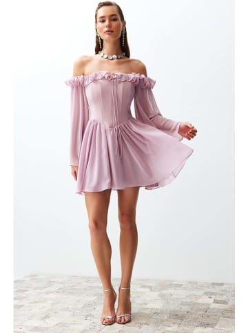 trendyol Kleid in Rosa